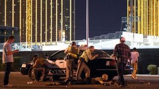 Nejhorší masová vražda v historii USA: Střelba v Las Vegas si vyžádala nejméně 50 mrtvých a 200 zraněných