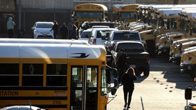 Město Los Angeles uzavřelo všechny veřejné školy ve městě a okolí kvůli hrozbě bombového útoku.