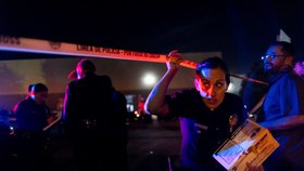 V Los Angeles se zřítil vrtulník stanice NBC, zemřeli tři lidé.