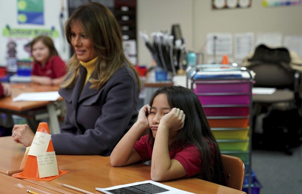 První dáma USA Melania Trumpová během propagace své kampaně proti šikaně promluvila i o problematice drogové závislosti.