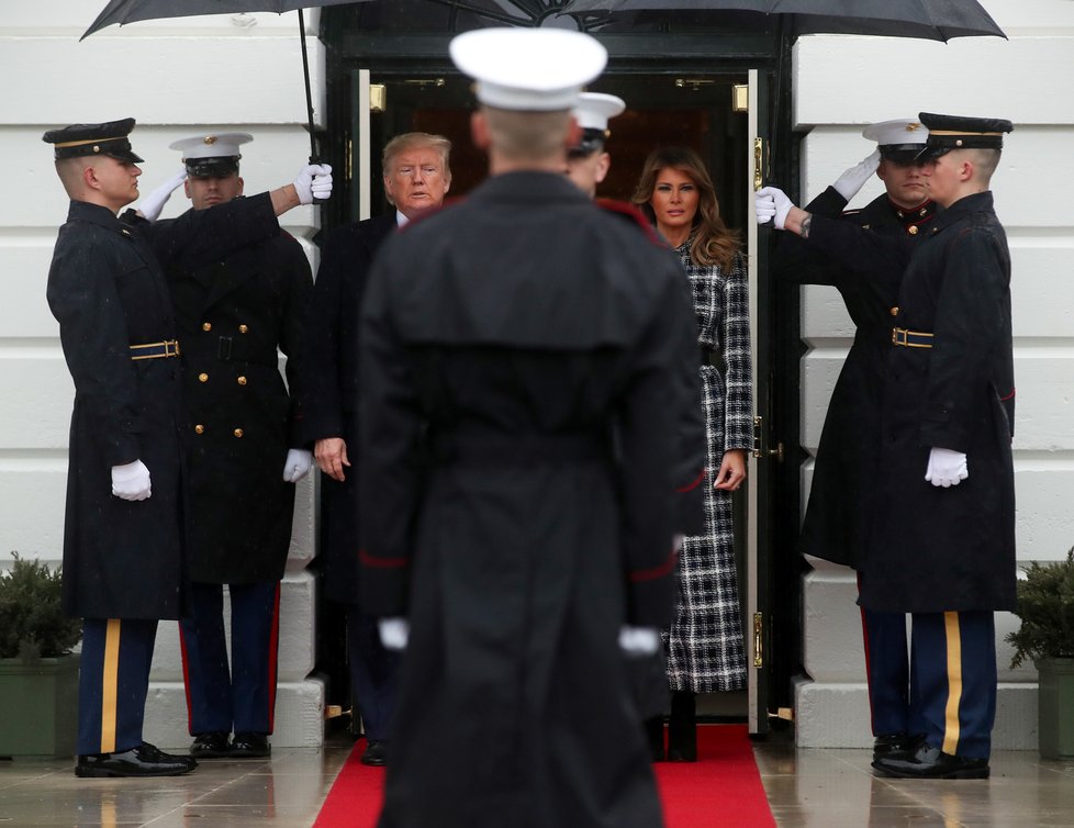 Prezident USA Donald Trump společně s manželkou Melanií v Bílém domě hostili řeckého premiéra Kyriakose Mitsotakise s chotí.