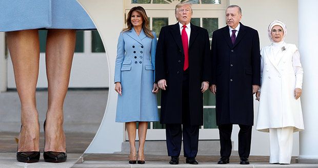 Otužilá Melania Trumpová vyrazila do mrazu s holýma nohama. Prezidenta pozlobil „toaleťák“