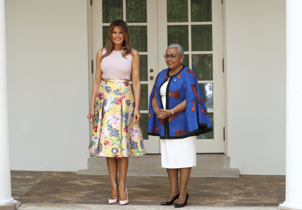 Americký prezident Donald Trump a jeho manželka Melania v Bílém domě přivítali keňského prezidenta Uhuru Kenyattu a jeho ženu Margaret.