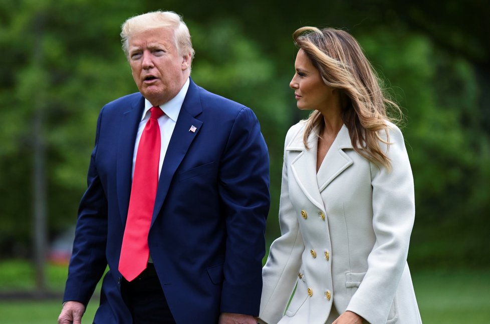 Prezident USA Donald Trump s manželkou Melanií.