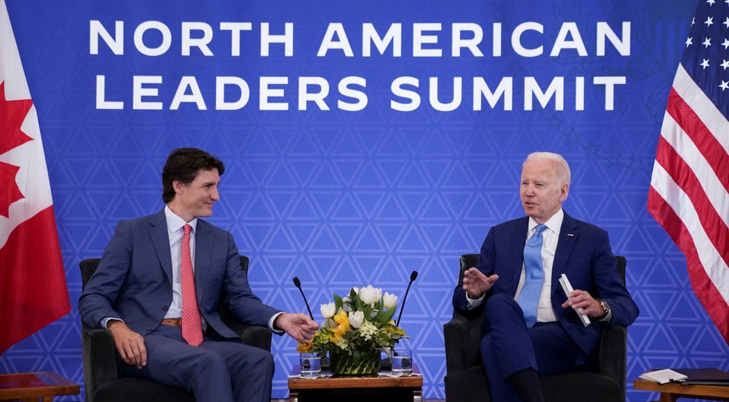 Justin Trudeau a Joe Biden.