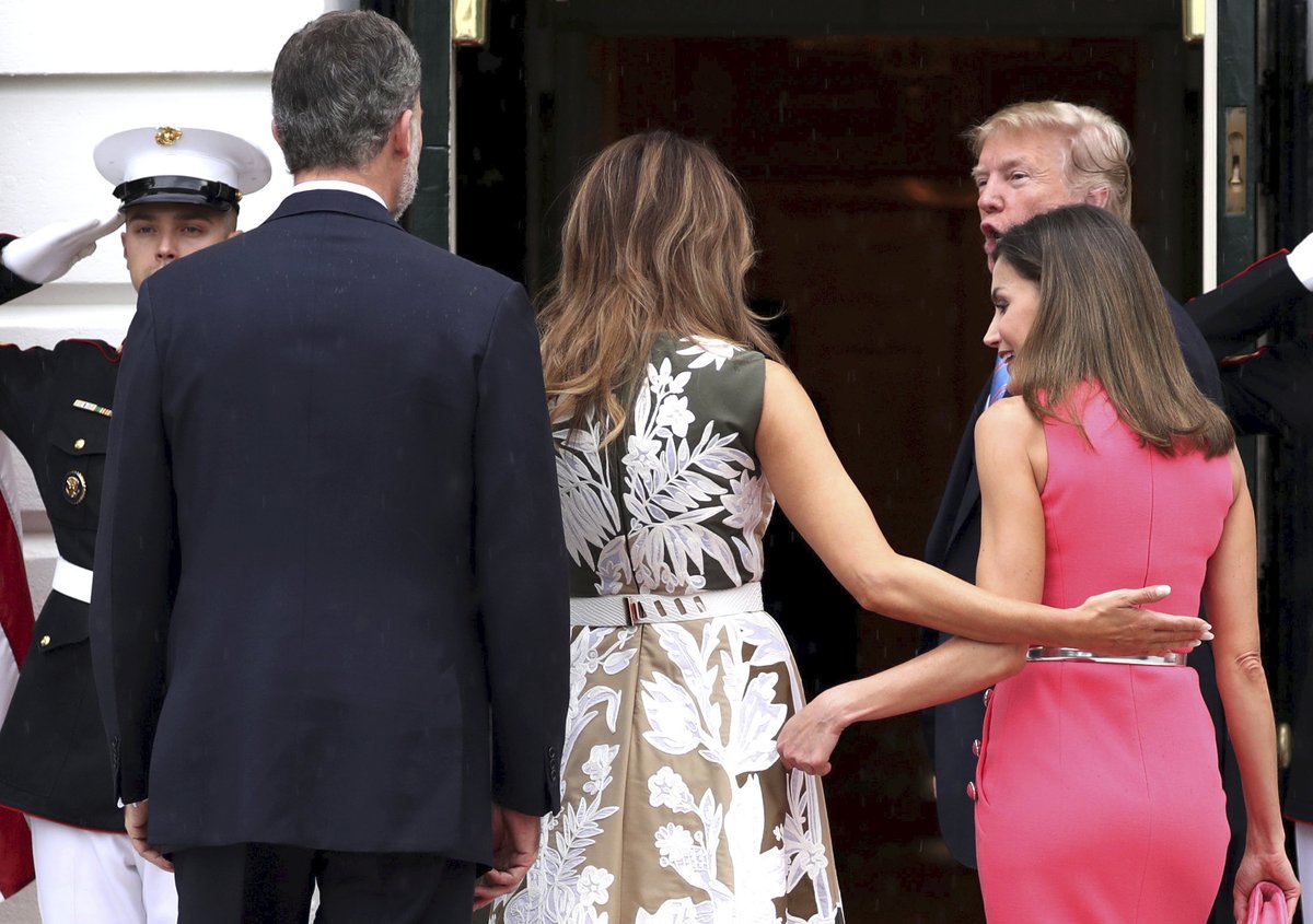 Melania Trump hostila španělského krále a královnu, neopomněla připomenout, že nesouhlasí s rozdělováním rodin.