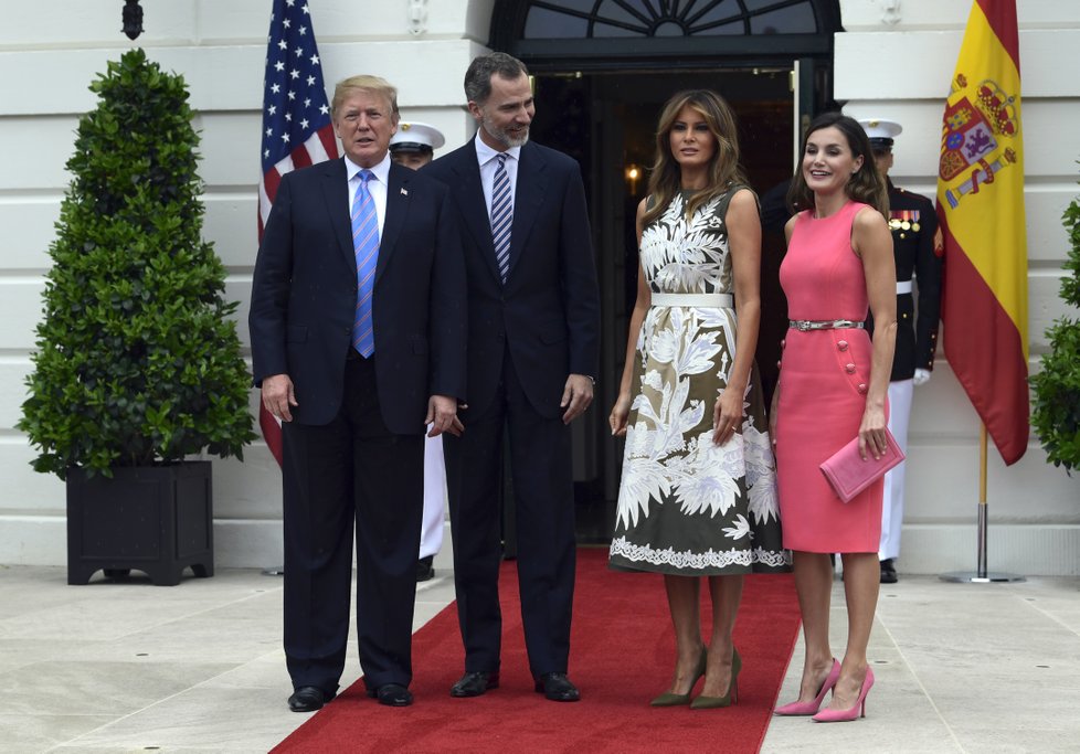 Melania Trumpová hostila španělského krále a královnu, neopomněla připomenout, že nesouhlasí s rozdělováním rodin.