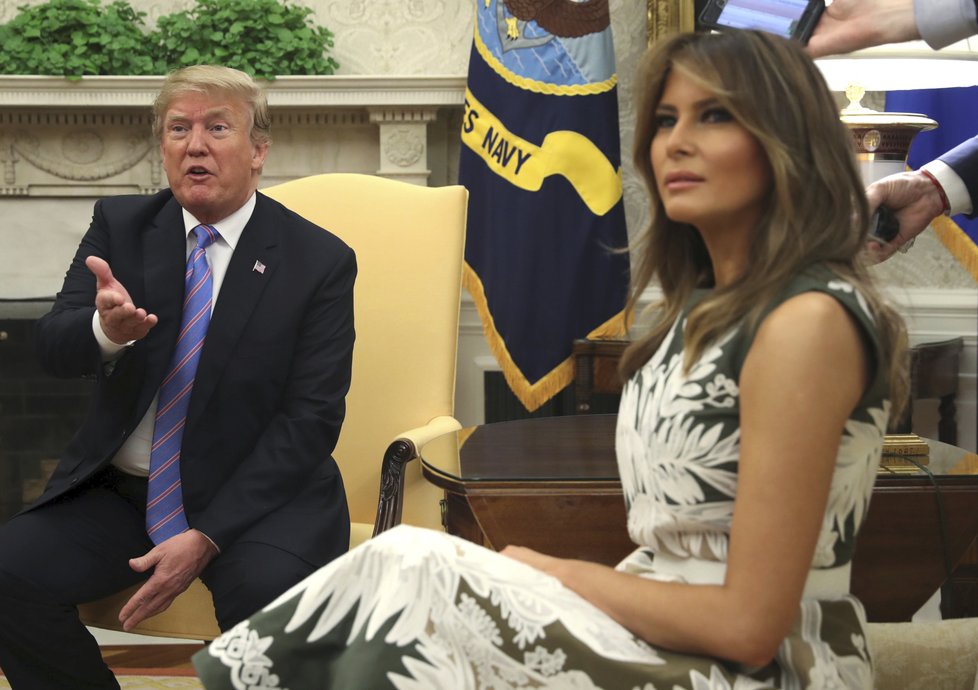 Melania Trumpová hostila španělského krále a královnu, neopomněla připomenout, že nesouhlasí s rozdělováním rodin.