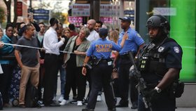Muž v USA vzal na strážníka sekáček na maso! Policisté po něm 18krát vystřelili.