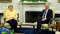 Americký prezident Joe Biden se snaží zlepšit vztahy s Německem, na snímku s kancléřkou Angelou Merkelovou