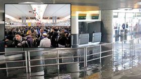 Porucha potrubí na letišti JFK Airport