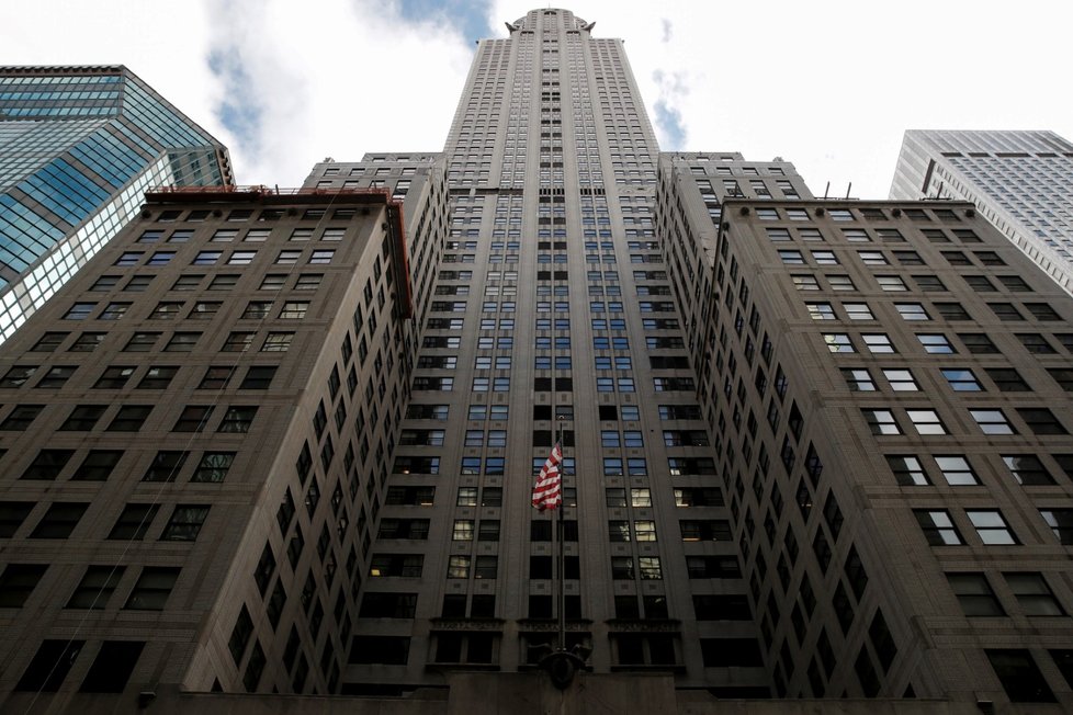 Legendární newyorský mrakodrap, téměř devadesátiletý Chrysler Building, je na prodej.  (9.1.2019)