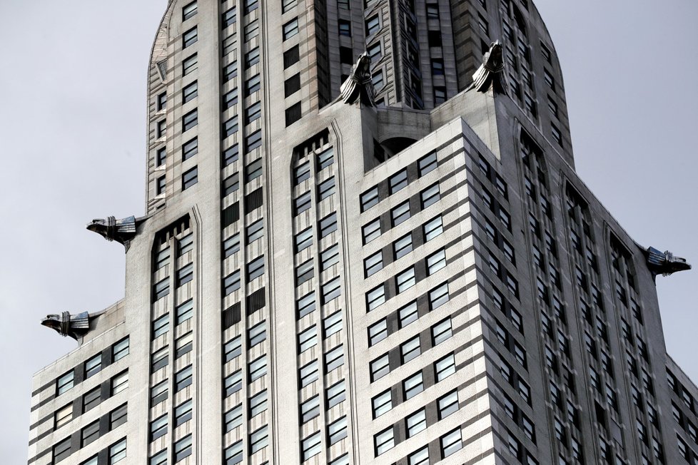 Legendární newyorský mrakodrap, téměř devadesátiletý Chrysler Building, je na prodej.  (9.1.2019)