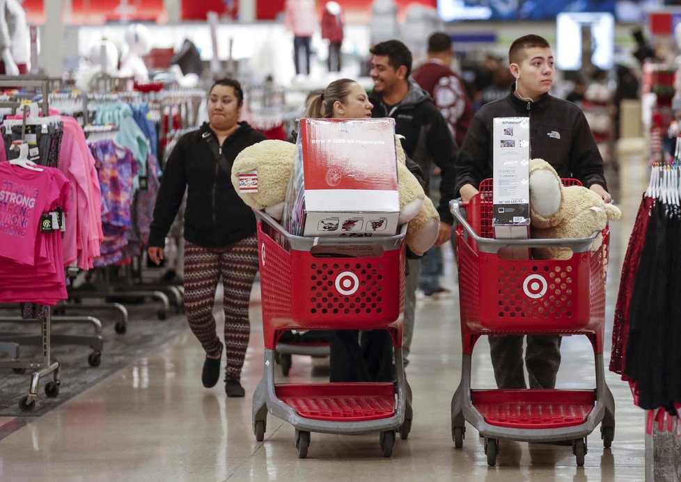 Nákupní horečka v USA: Tak vypadá Black Friday v zámoří