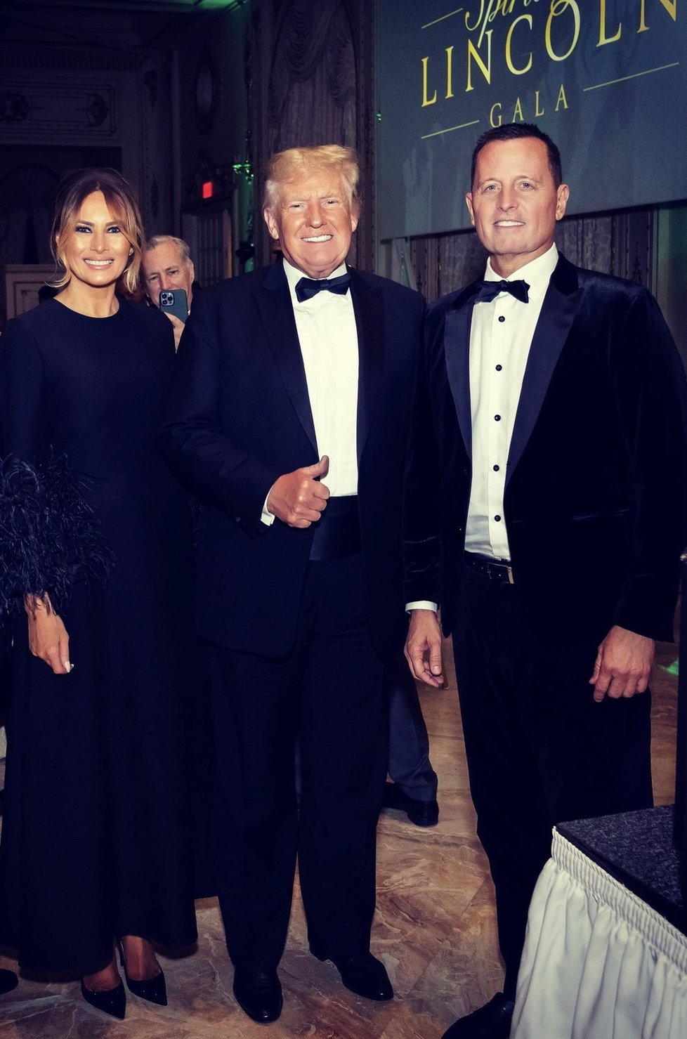 Exprezident USA Donald Trump s manželkou Melanií.