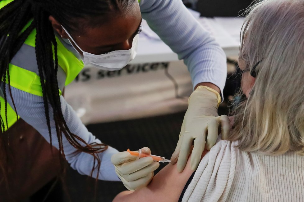 Očkování proti koronaviru v USA (10.2.2021) Očkování proti koronaviru v USA (10.2.2021)