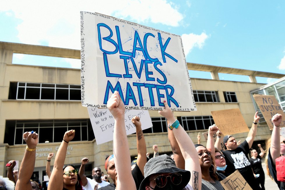 Ohio: Protesty za zabitého Afroameričana.