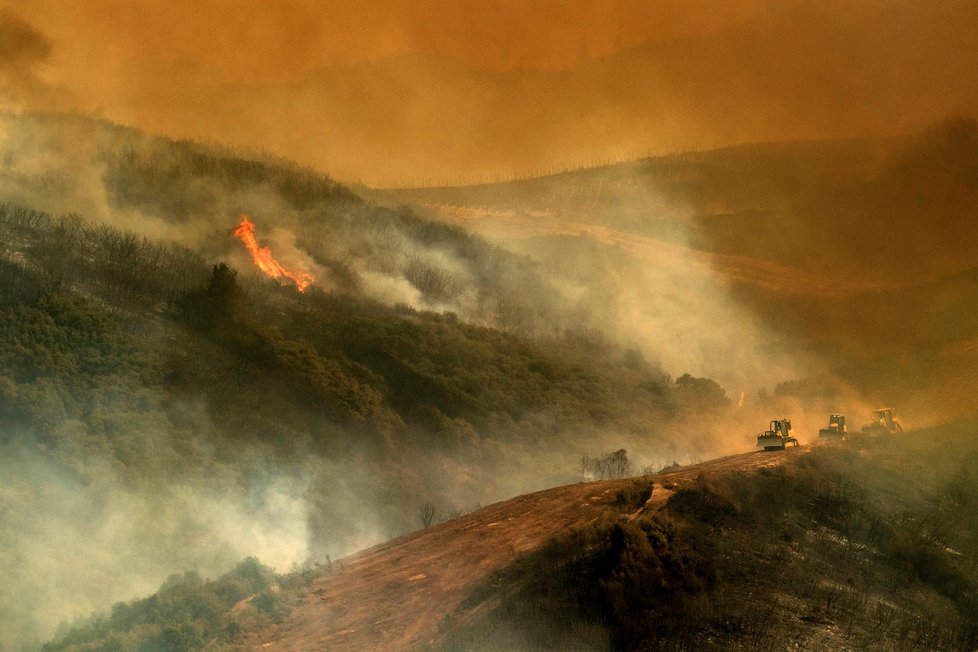 Ničivé požáry v Kalifornii jsou největší v historii tohoto státu