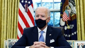 Americký prezident Joe Biden v Oválné pracovně.