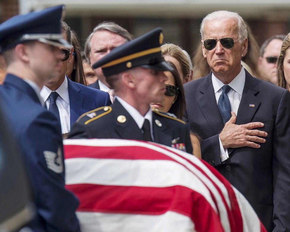 Rok 2015: Joe Biden na pohřbu svého syna