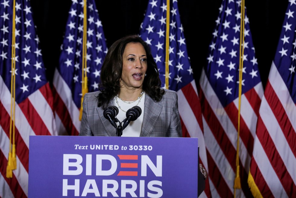 Senátorka Kamala Harrisová má šanci stát se vůbec první viceprezidentkou USA.