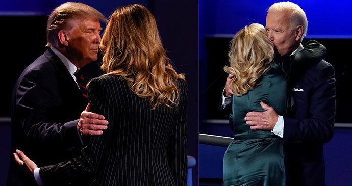 „Chladná“ Trumpová po debatě prezidentovi jen stiskla loket. To „milující“ Bidenová nabídla obětí