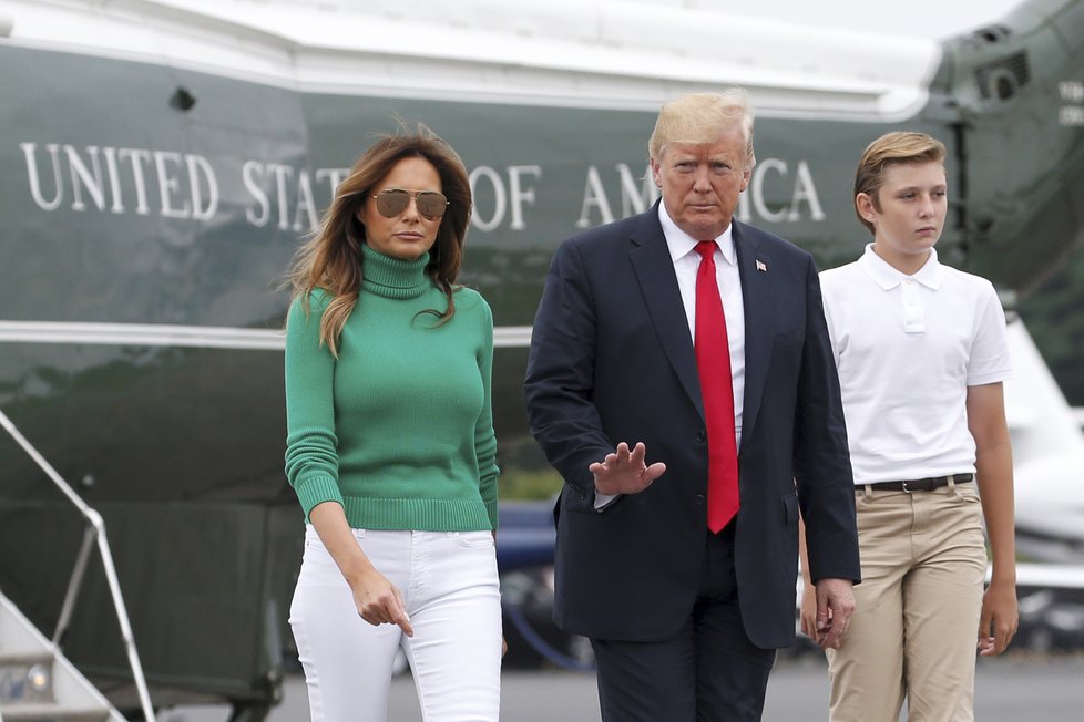 Prezident USA Donald Trump s manželkou Melanií a synem Barronem