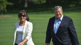 Rodiče první dámy USA Melanie Trumpové, Viktor a Amalija Knavsovi.