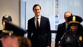 Zeť amerického prezidenta Donalda Trumpa Jared Kushner odmítá informace médií, podle nichž ruskému velvyslanci v USA Sergeji Kisljakovi navrhl zřízení tajného komunikačního kanálu mezi Washingtonem a Kremlem.