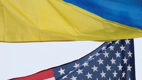 Telefonický rozhovor prezidentů USA a Ukrajiny se dostal do centra politického zápasu amerických demokratů s Bílým domem (25. 9. 2019)