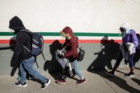 Náctiletí bratři si za lepším životem došli pěšky. Cesta do USA je pro migranty čím dál nebezpečnější