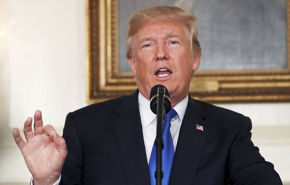 Donald Trump původně summit zrušil kvůli otevřenému nepřátelství KLDR