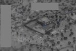 Pentagon ve středu zveřejnil první záběry z víkendového zásahu proti vůdci takzvaného Islámského státu (IS) abú Bakrovi Bagdádímu na severozápadě Sýrie.