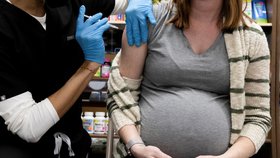 Koronavirus v USA: Očkování těhotných žen v Pensylvánii (11. 8. 2021)