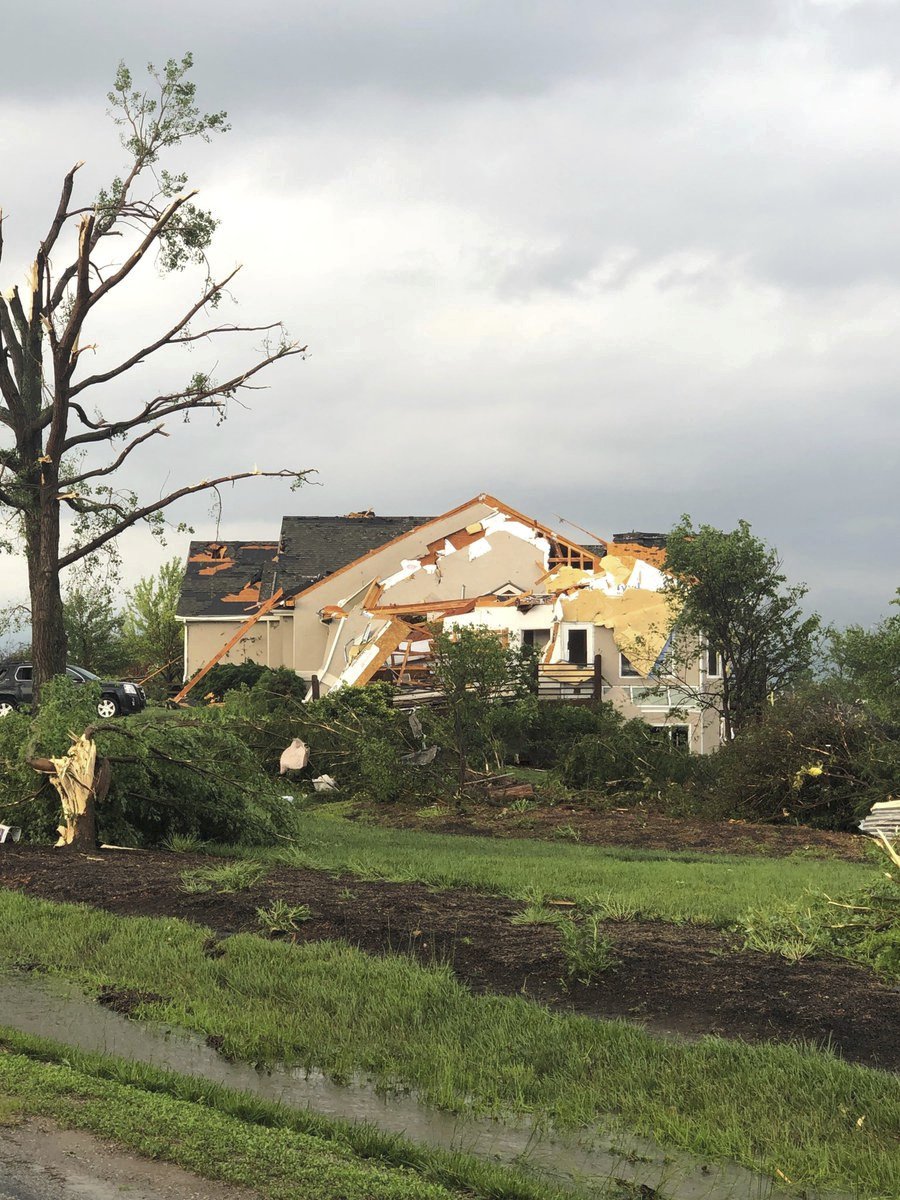 USA čelí náporu ničivých tornád, (29.05.2019).