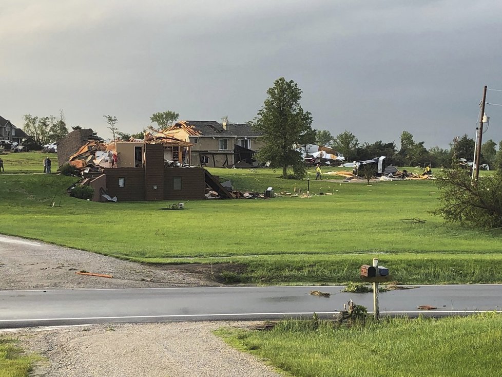 USA čelí náporu ničivých tornád, (29.05.2019).