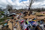 Série tornád zasáhla jih a středozápad Spojených států (2. 4. 2023)