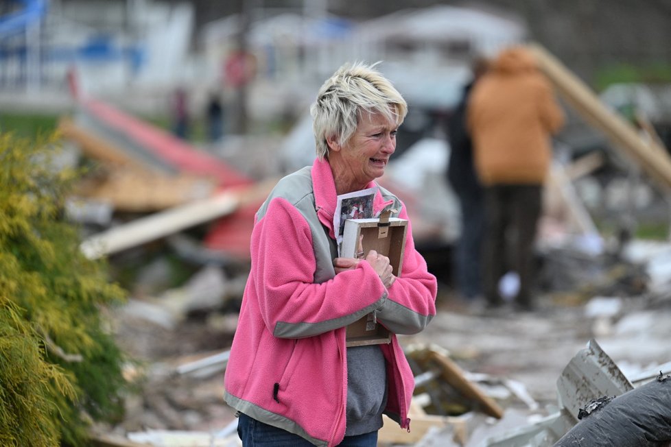 Série tornád zasáhla jih a středozápad Spojených států (2. 4. 2023)