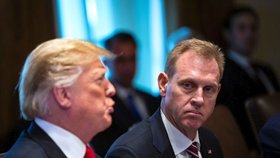 Americký prezident Donald Trump a ministr obrany Patrick Shanahan