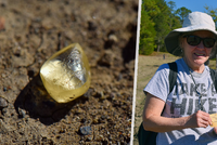 Turistka našla na túře krásný žlutý kamínek: Vyklubal se z něj diamant za 657 tisíc!