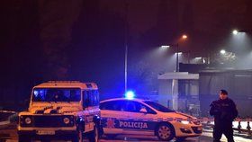 Neznámý útočník napadl trhavinou velvyslanectví USA v Podgorici.