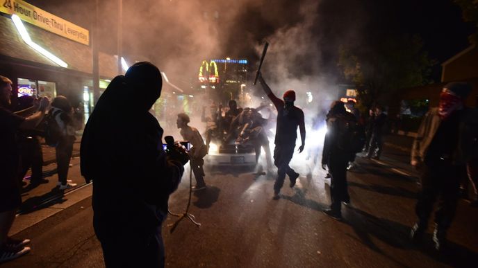 Protesty proti Donaldu Trumpovi v oregonském Portlandu.