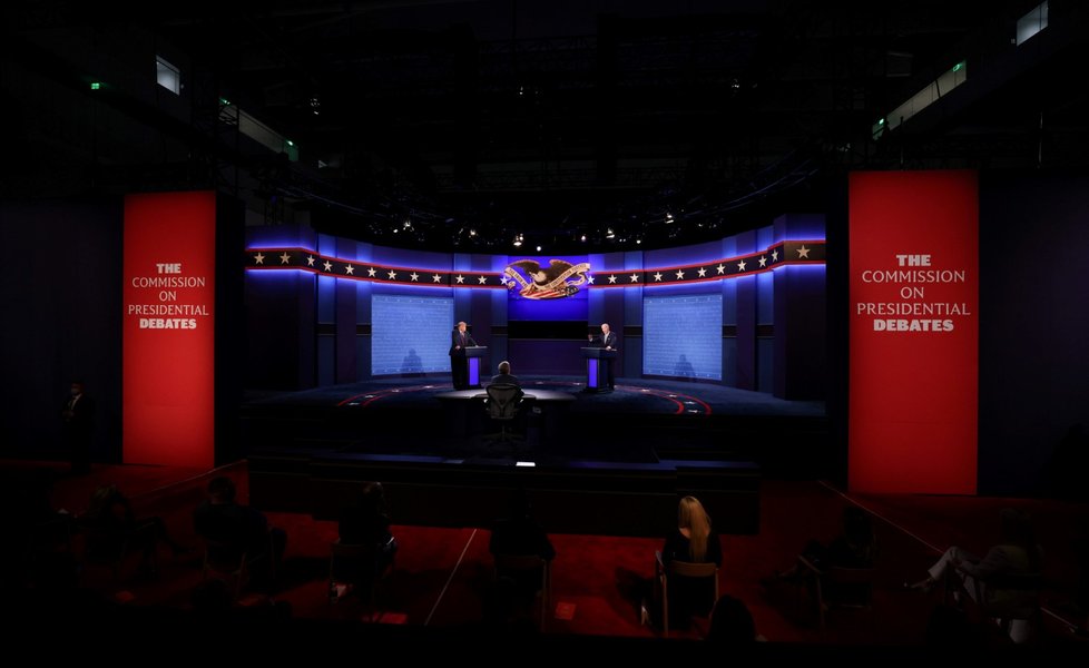 První debata kandidátů před americkými prezidentskými volbami