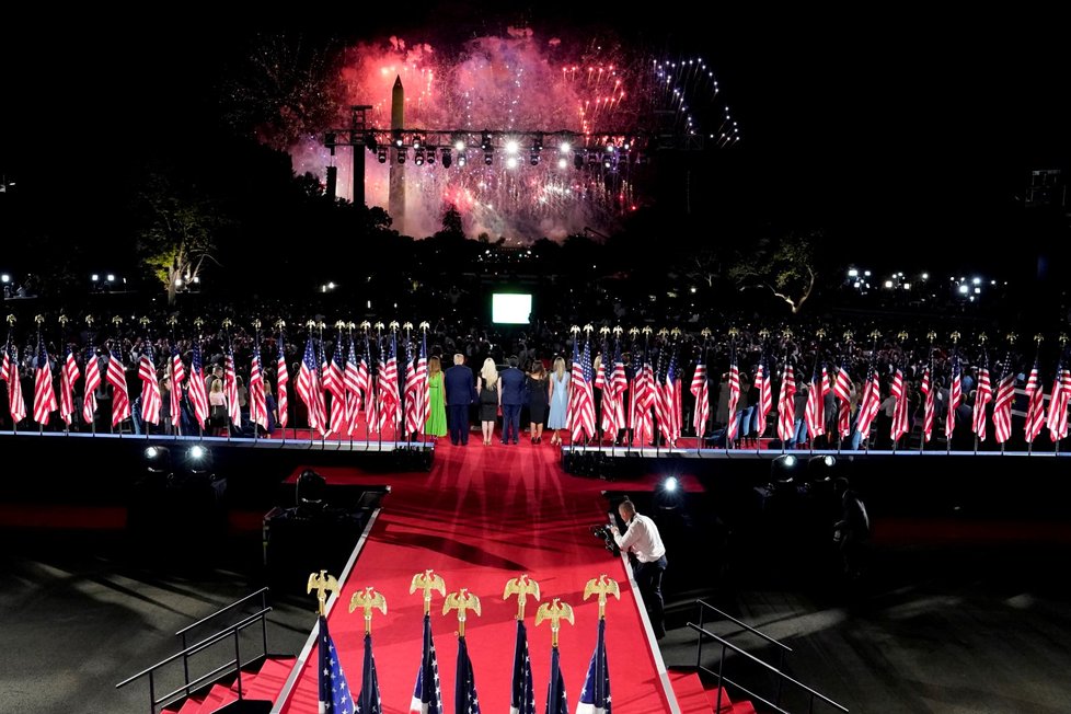 Donald Trump přijal oficiálně republikánskou nominaci do boje o Bílý dům (28. 8. 2020).