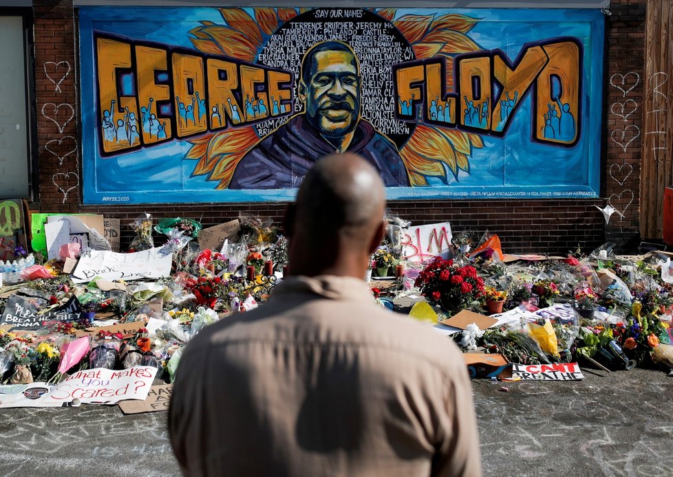 Vzpomínka na George Floyda, zabitého policií v Minneapolis.