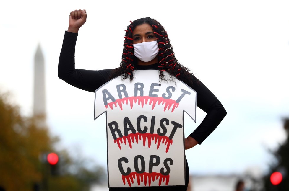 Black Lives Matter ve Washingtonu: Módní přehlídka místo demonstrace.