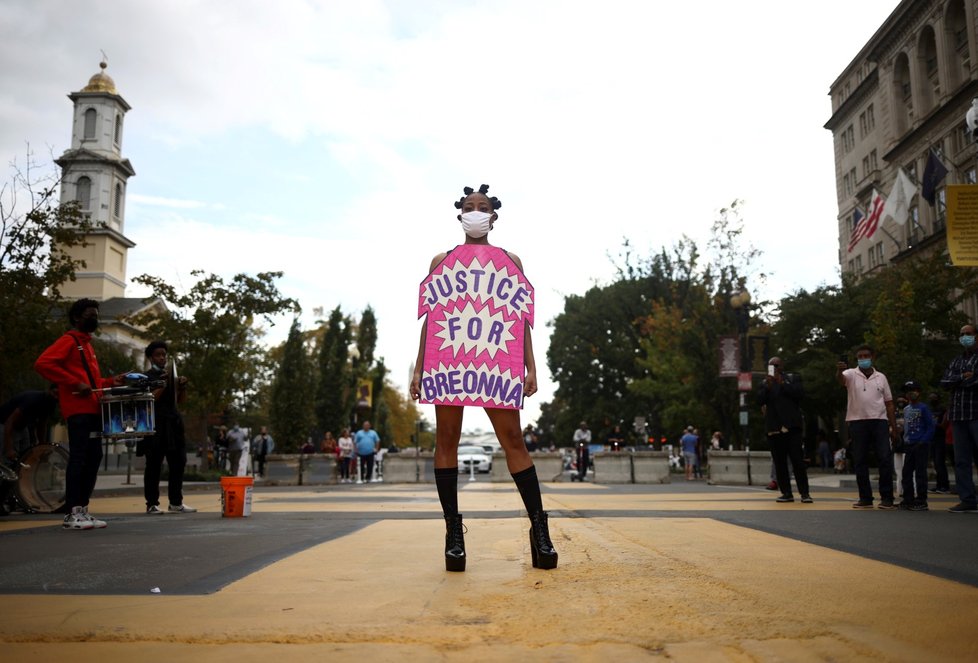 Black Lives Matter ve Washingtonu: Módní přehlídka místo demonstrace.