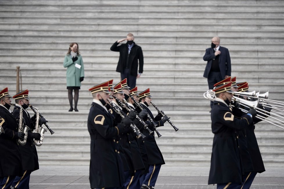 Nácvik inaugurace demokrata Joea Bidena na schodech vedoucích do sídla Kongresu USA (18. 1. 2021)