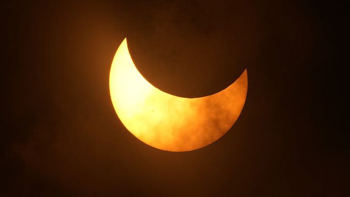 Zatmění Slunce nad Texasem (14. 10. 2023).