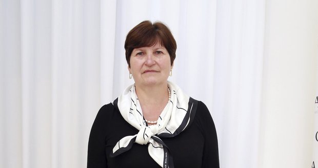 Alena Janoušková před proměnou.